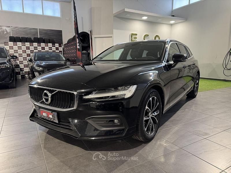 Nero Usata 2021 Volvo V60 Business Edition Station wagon | 23.900 € (Buon prezzo) - Immagine 1/4