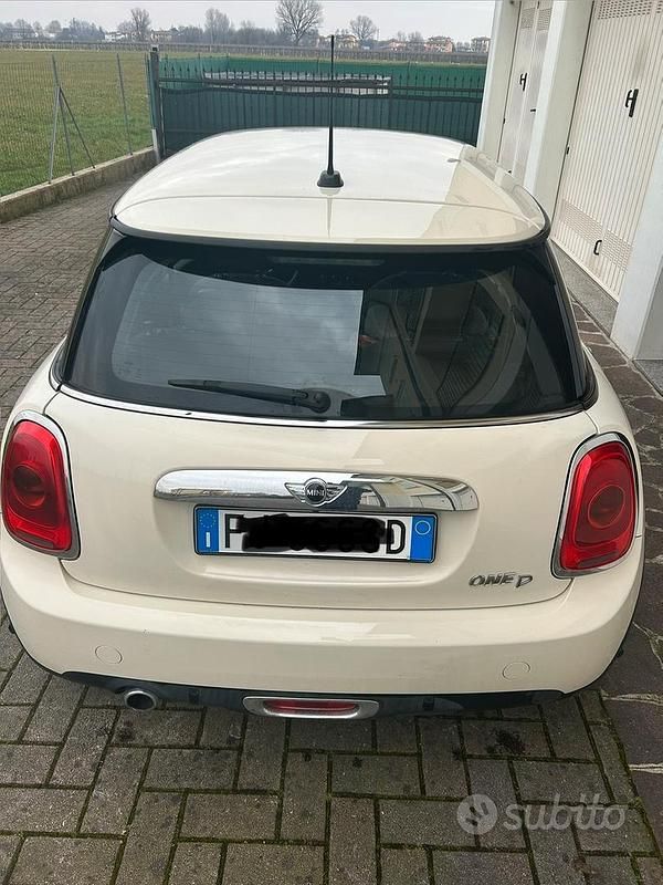 Usata Mini One D 95 CV (69 kW) 2017 Bianco Utilitaria