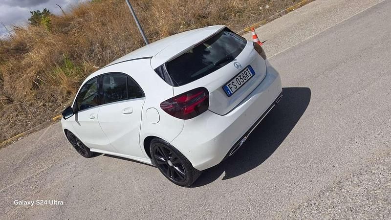 Usata Mercedes 200 136 CV (100 kW) 2017 Bianco Berlina