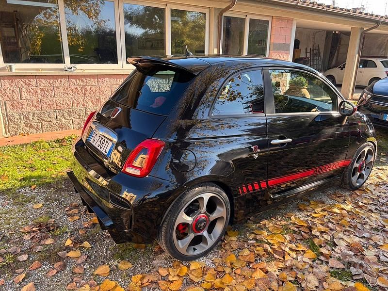 Usata Abarth 595 145 CV (106 kW) 2016 Nero Utilitaria