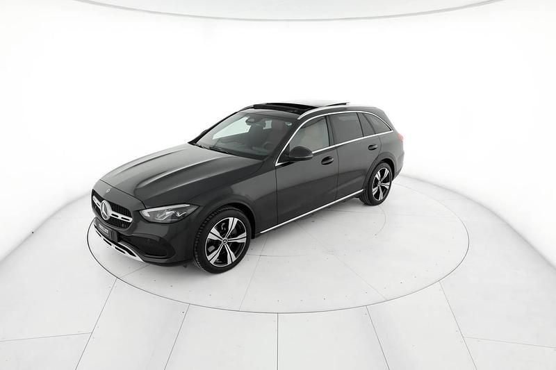 Usata Mercedes 220 Premium 200 CV (147 kW) 2022 Grigio grafite Station wagon