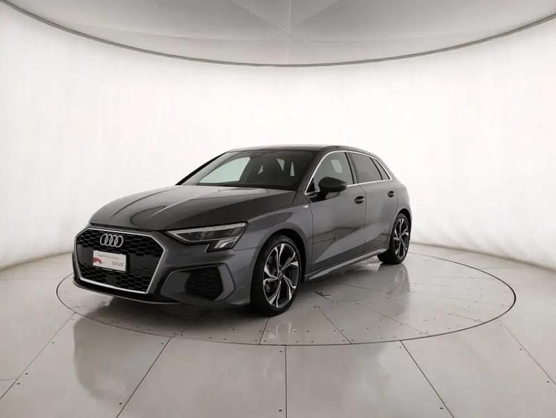 Usata Audi A3 S-Line 150 CV (110 kW) 2023 Grigio daytona perla Berlina