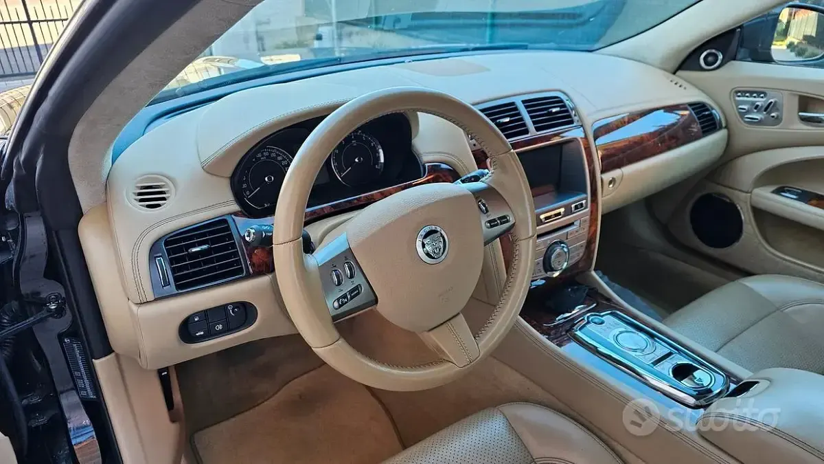 Usata Jaguar XK Portfolio 385 CV (283 kW) 2010 Berlina