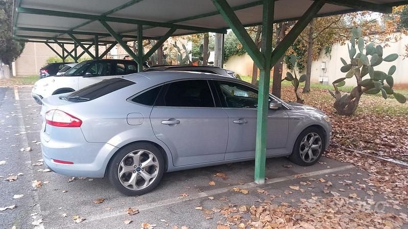 Usata Ford Mondeo 163 CV (119 kW) 2011 Grigio Berlina