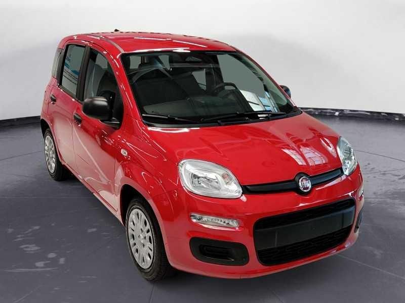Nuova Fiat Panda 69 CV (50 kW) 2025 Rosso Utilitaria