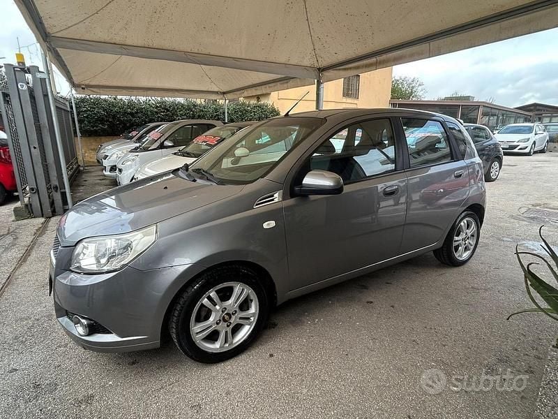 Usata Chevrolet Aveo LT 81 CV (59 kW) 2011 Grigio Berlina