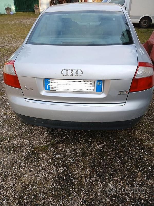Usata Audi A4 180 CV (132 kW) 2001 Berlina