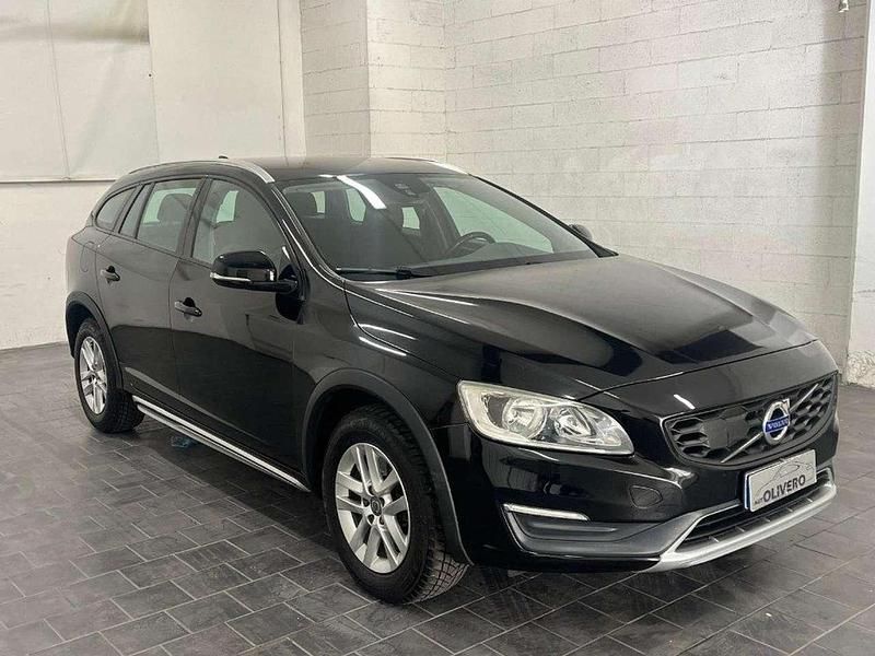 Nero Usata 2016 Volvo V60 CC Momentum Station wagon | 9450 € (Ottimo prezzo) - Immagine 1/4