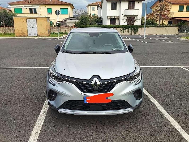 Usata Renault Captur Equilibre 101 CV (74 kW) 2023 Grigio SUV