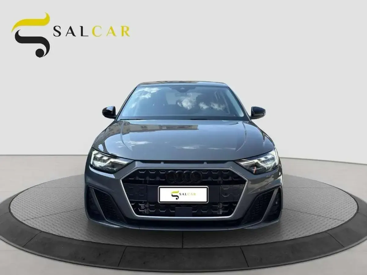 Usata Audi A1 Sportback S-Line 150 CV (110 kW) 2024 Grigio Utilitaria