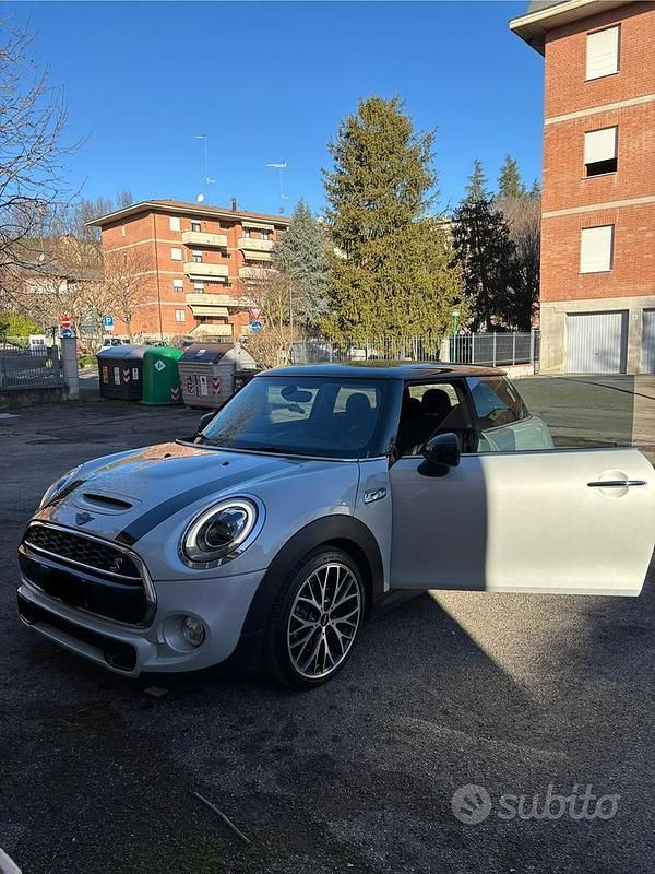 Grigio Usata 2018 Mini Cooper SD Utilitaria | 17.500 € (Buon prezzo) - Immagine 1/4
