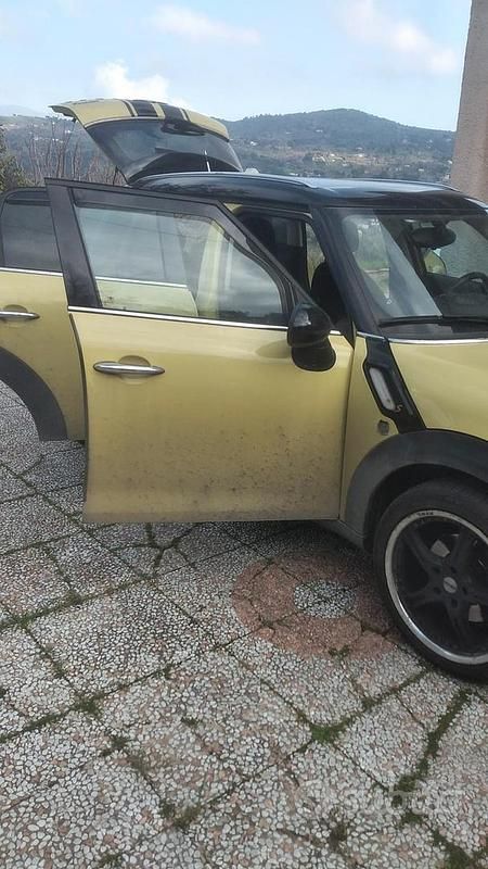 Usata Mini Cooper S Countryman 2012 Giallo SUV