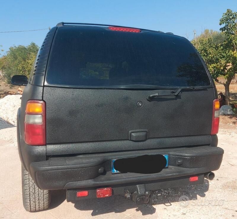 Usata Chevrolet Tahoe 273 CV (200 kW) 2002 Nero SUV