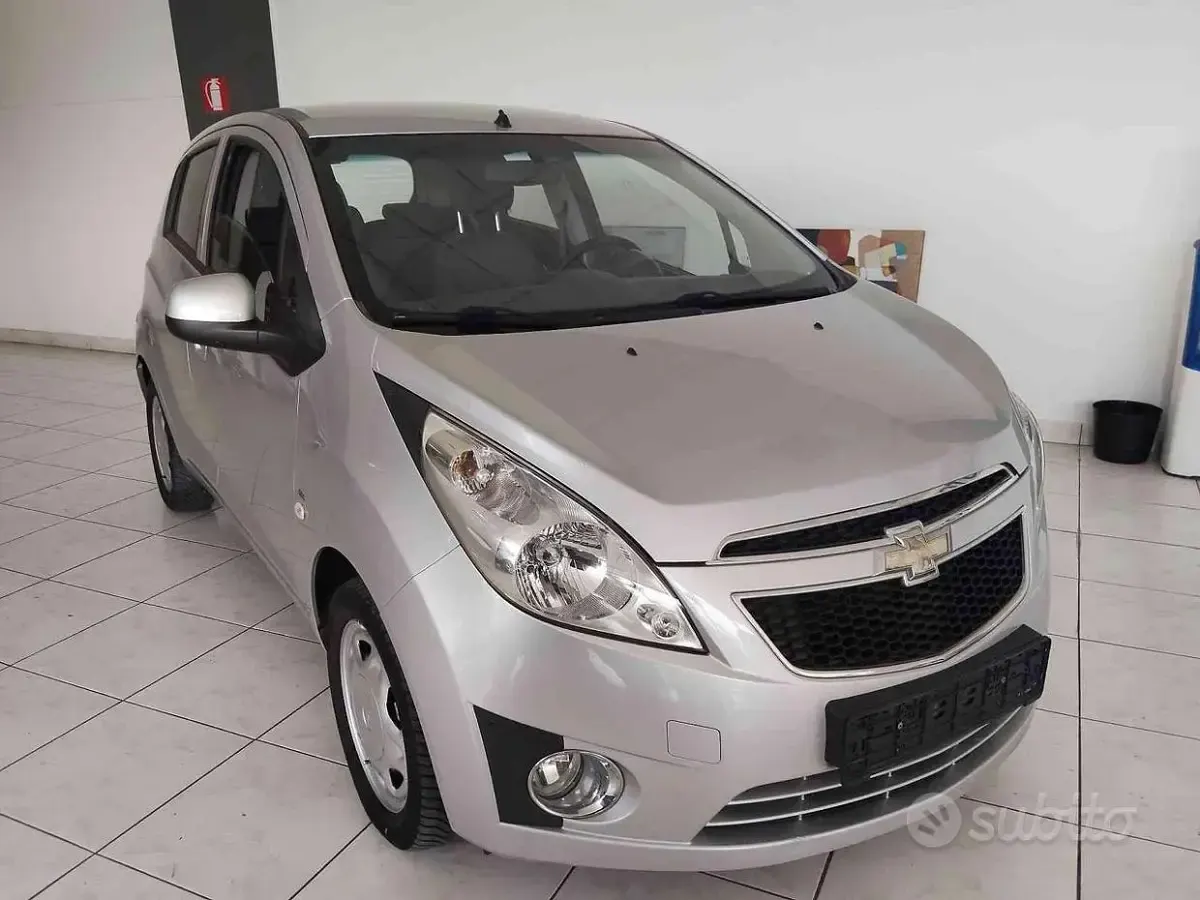 Usata Chevrolet Spark 68 CV (50 kW) 2013 Grigio Utilitaria