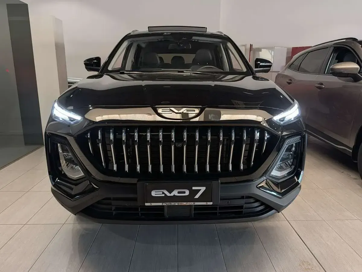 Nuova EVO Evo 7 165 CV (121 kW) 2026 Rosso SUV
