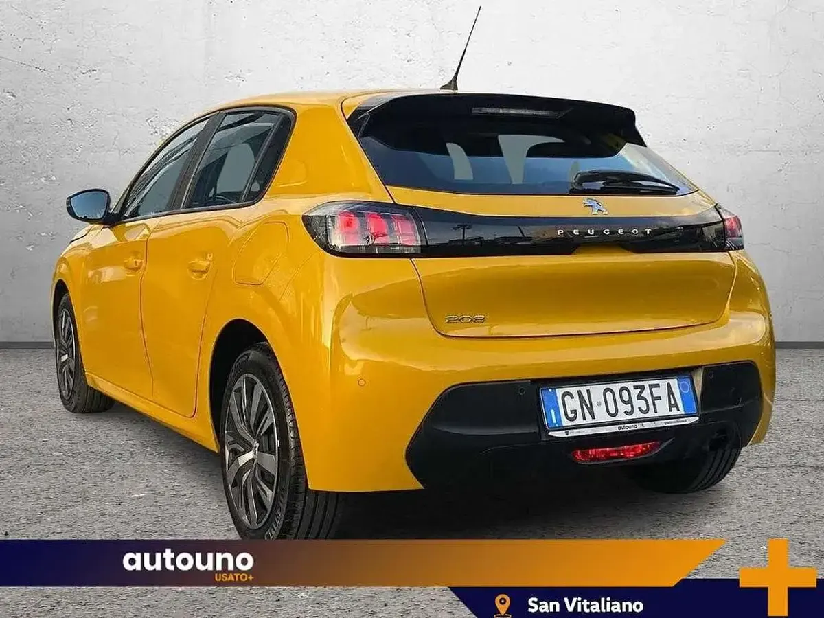 Usata Peugeot 208 Active 101 CV (74 kW) 2023 Giallo Utilitaria