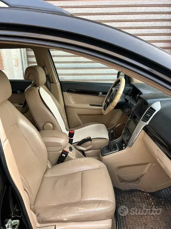 Usata Chevrolet Captiva 150 CV (110 kW) 2007 Nero SUV