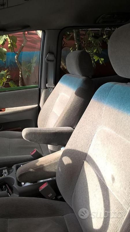 Usata Kia Carnival 2006 Grigio Monovolume