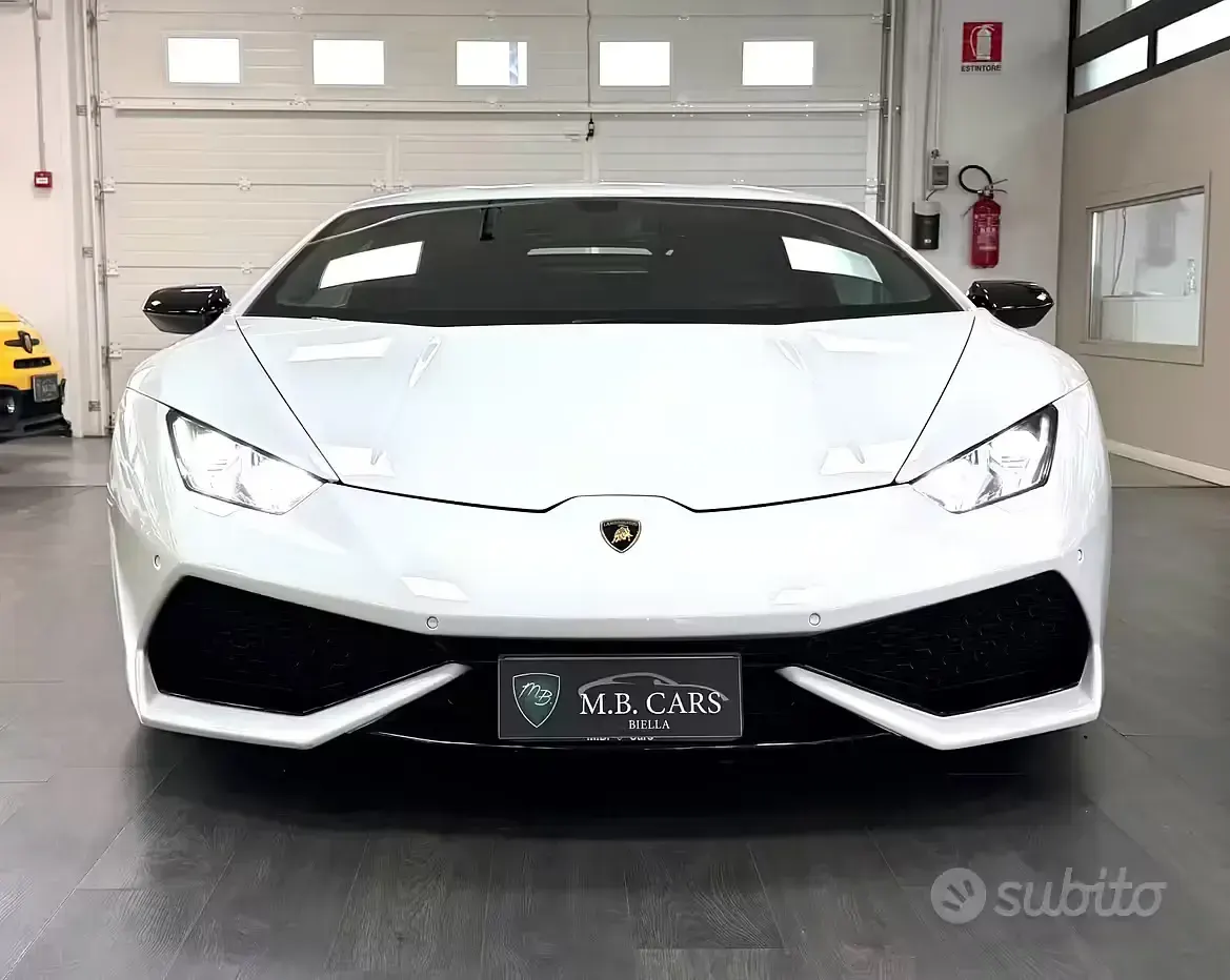Usata Lamborghini Huracán 610 CV (448 kW) 2015 Bianco Coupé