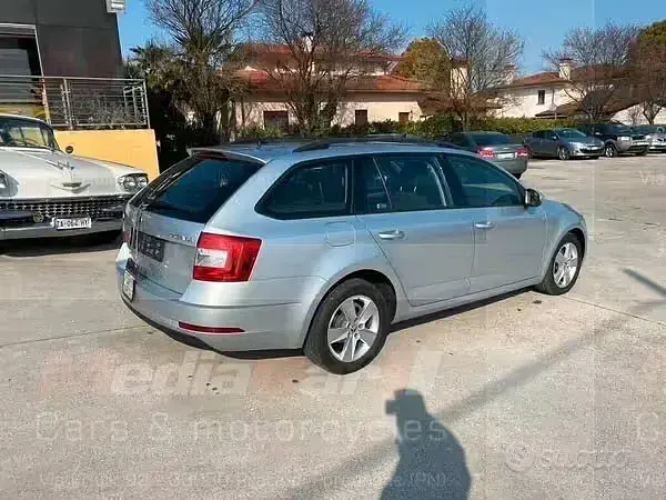 Usata Skoda Octavia 116 CV (85 kW) 2019 Grigio Station wagon