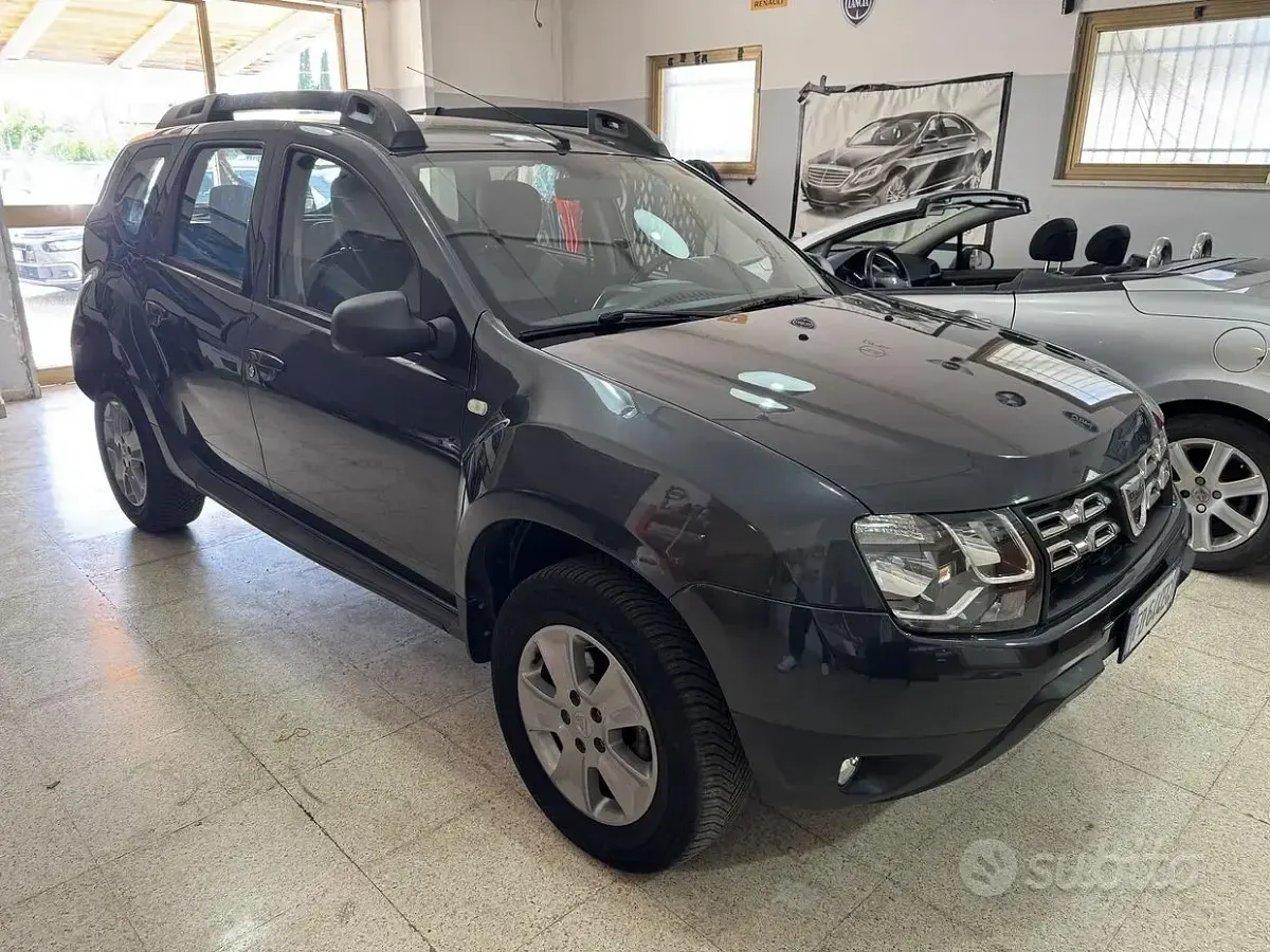 Usata Dacia Duster 109 CV (80 kW) 2016 Grigio SUV