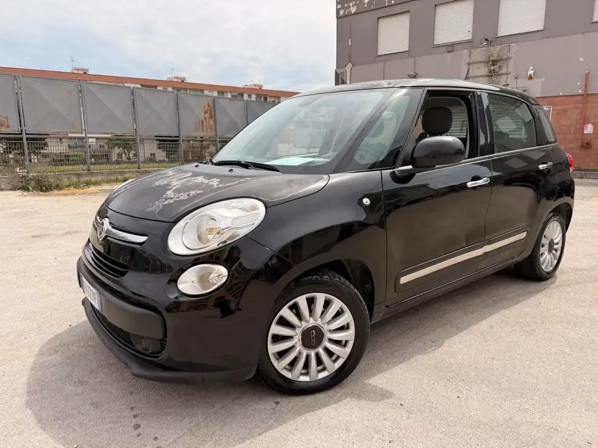 Usata Fiat 500L Lounge 85 CV (62 kW) 2016 Nero Monovolume