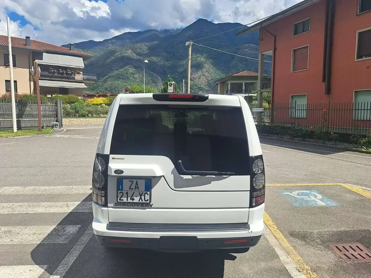 Usata Land Rover Discovery 4 HSE 249 CV (183 kW) 2016 Bianco SUV