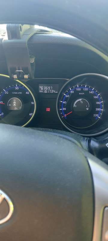 Grigio Usata 2012 Hyundai ix35 Style SUV | 7200 € - Immagine 1/4