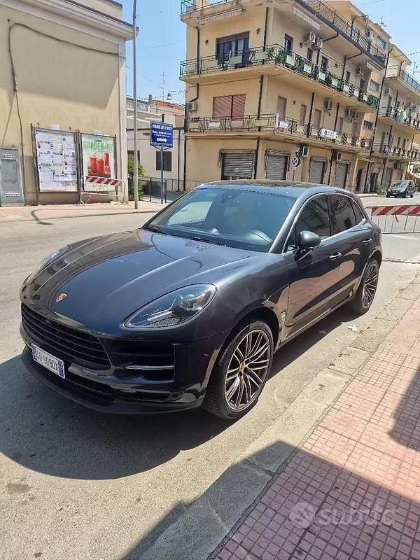 Usata Porsche Macan 245 CV (180 kW) 2020 Grigio SUV