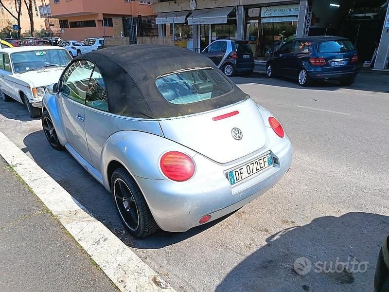 Usata VW New Beetle 101 CV (74 kW) 2003 Utilitaria