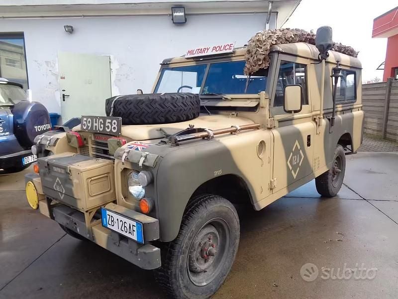 Usata Land Rover 3 98 CV (72 kW) 1981 SUV