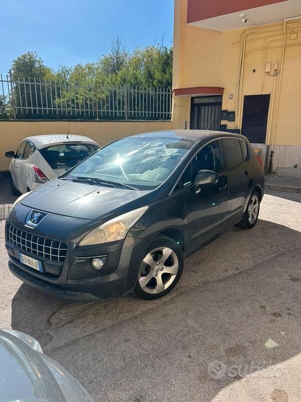 Usata 2010 Peugeot 3008 Monovolume | 2450 € (Ottimo prezzo) - Immagine 1/4