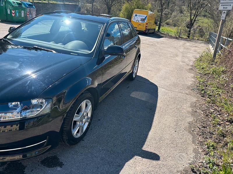 Usata Audi A3 Attraction 105 CV (77 kW) 2011 Nero Utilitaria