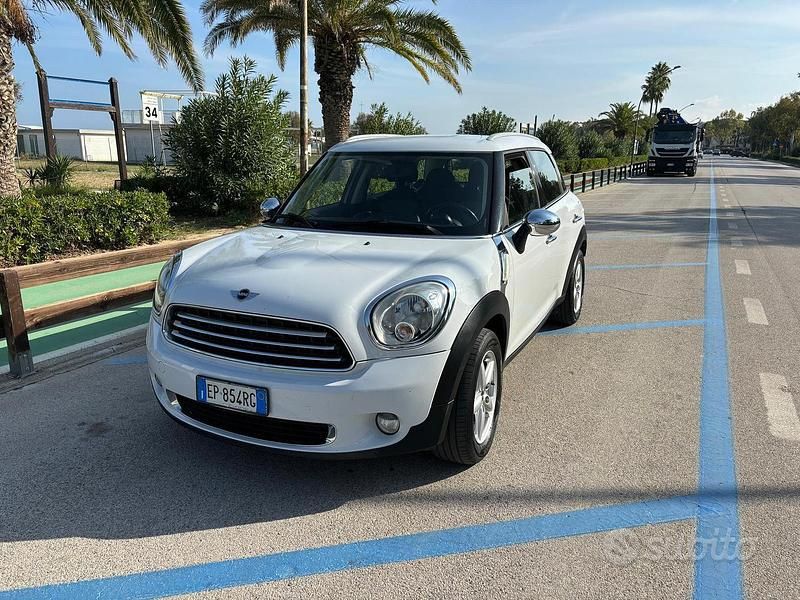 Usata 2013 Mini One Countryman SUV | 6500 € - Immagine 1/4
