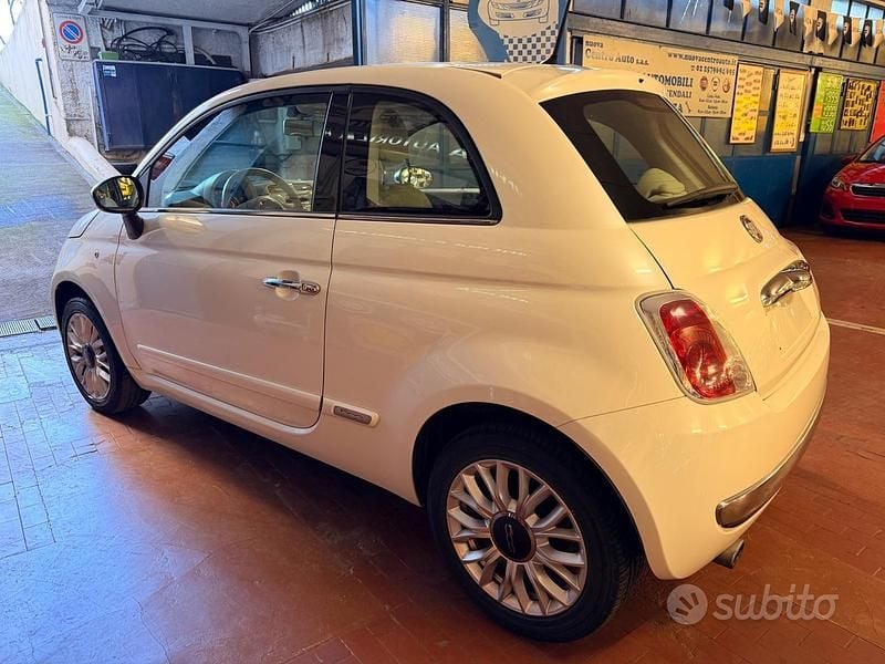 Usata Fiat 500 Lounge 70 CV (51 kW) 2015 Bianco Berlina