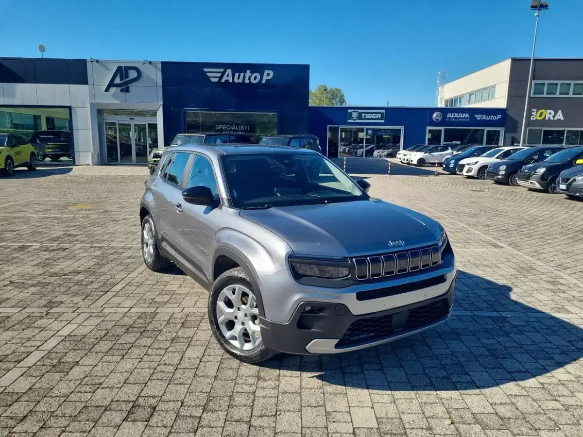 Usata Jeep Avenger Altitude 101 CV (74 kW) 2024 Azzurro SUV