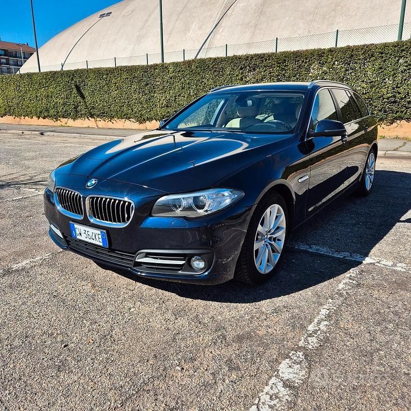 Blu Usata 2016 BMW 520 Station wagon | 7999 € (Super prezzo) - Immagine 1/4