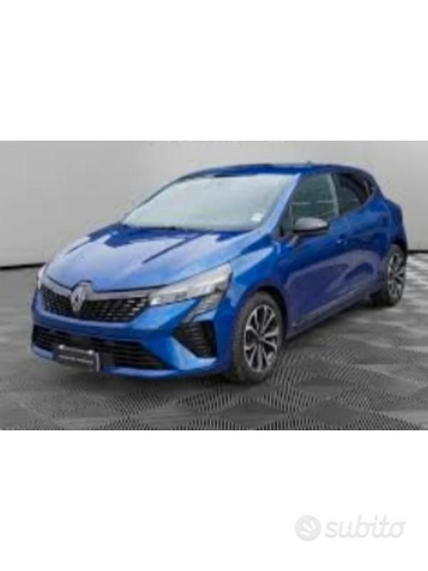 Usata Renault Clio V Techno 101 CV (74 kW) 2025 Blu/azzurro Berlina