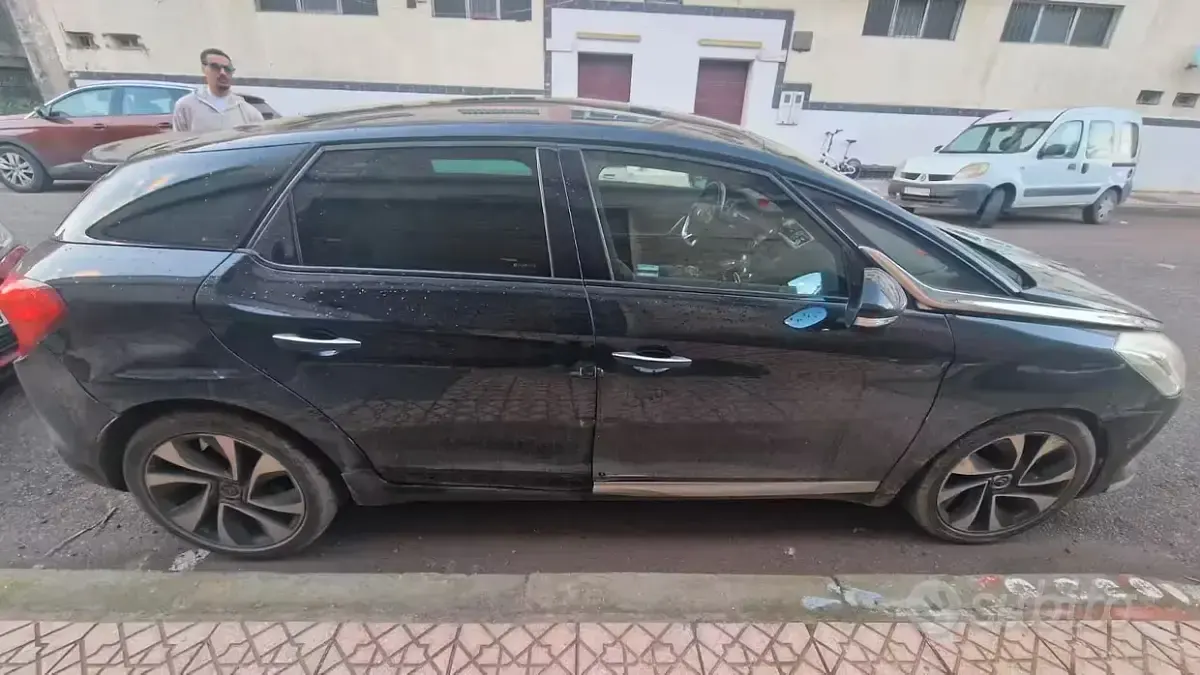 Usata Citroën DS5 163 CV (119 kW) 2013 Nero Utilitaria