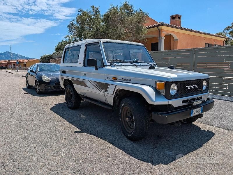 Usata Toyota Land Cruiser 99 CV (72 kW) 1987 SUV