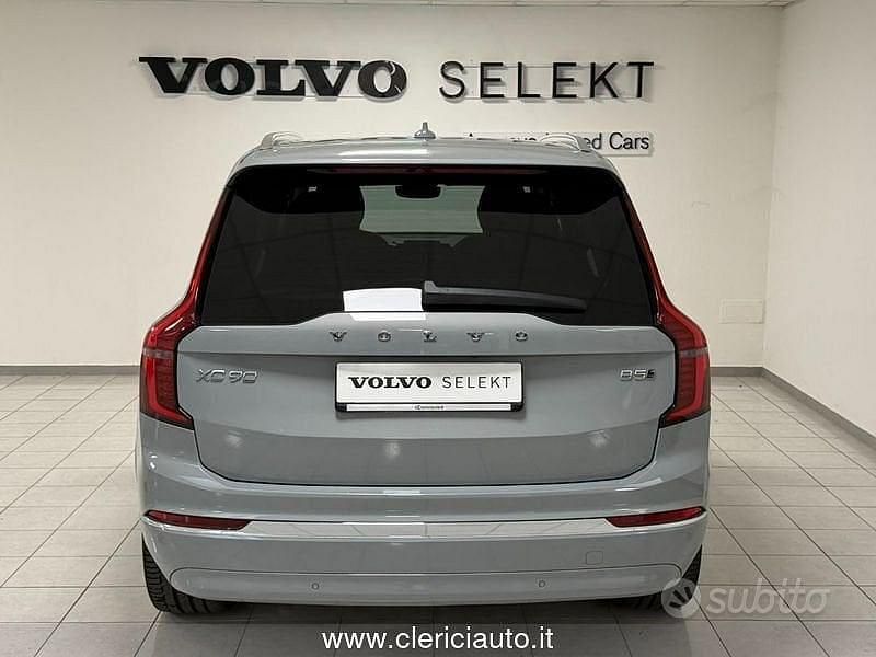 Usata Volvo XC90 Plus 250 CV (183 kW) 2025 Grigio SUV