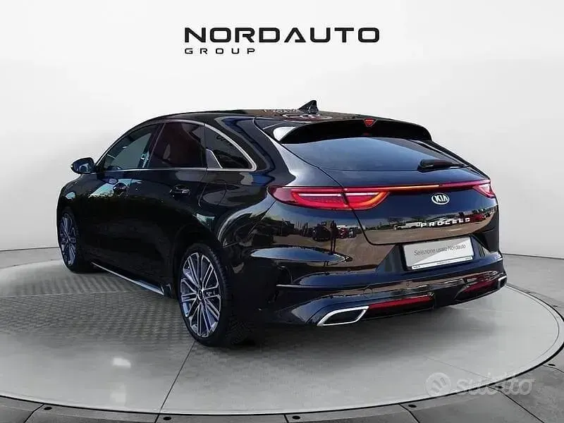 Usata Kia ProCeed GT-Line 136 CV (100 kW) 2019 Nero Station wagon
