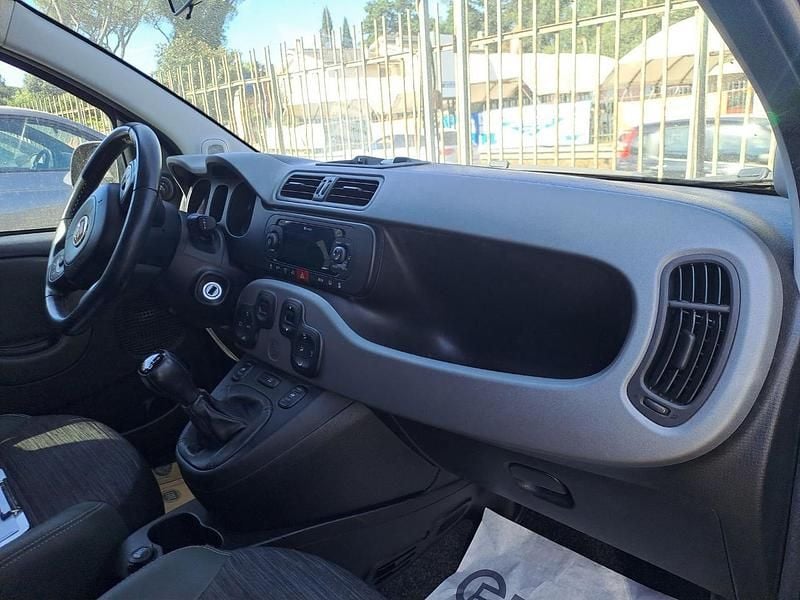 Usata Fiat Panda 4x4 S 95 CV (69 kW) 2017 Grigio Utilitaria