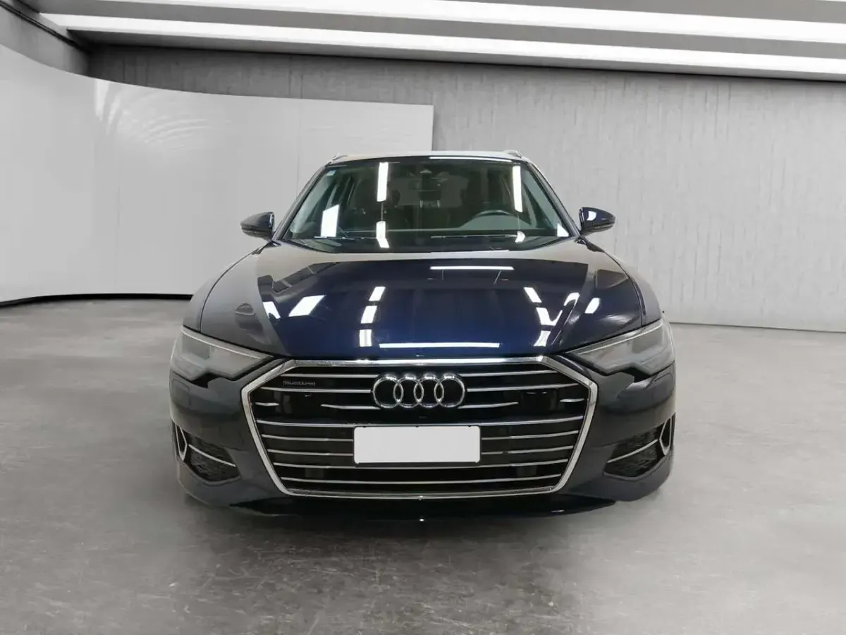 Usata Audi A6 Business 245 CV (180 kW) 2021 Blu Station wagon