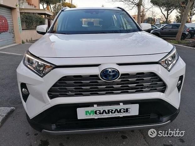 Bianco Usata 2021 Toyota RAV4 Business Edition Station wagon | 25.800 € (Buon prezzo) - Immagine 1/4