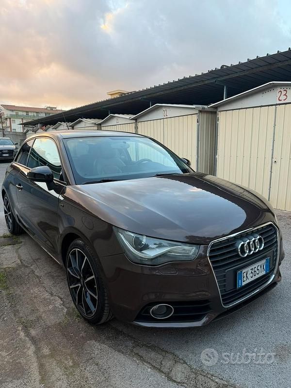 Usata Audi A1 122 CV (89 kW) 2012 Marrone Utilitaria