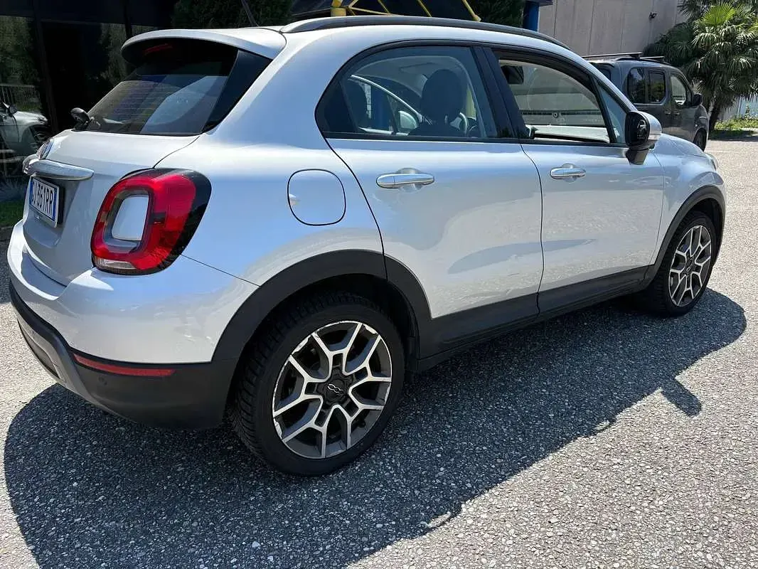 Usata Fiat 500X Cross 131 CV (96 kW) 2022 Argento SUV