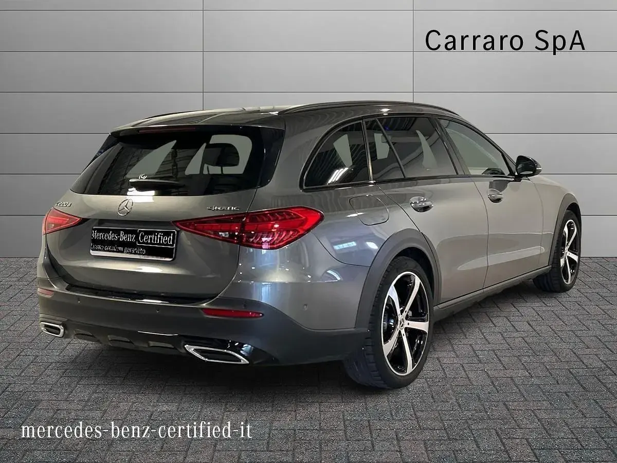Usata Mercedes 220 Advanced 197 CV (144 kW) 2023 Grigio selenite Station wagon