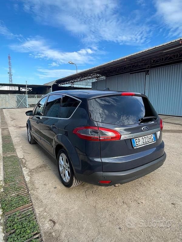 Usata Ford S-MAX Titanium 163 CV (119 kW) 2012 Grigio Monovolume