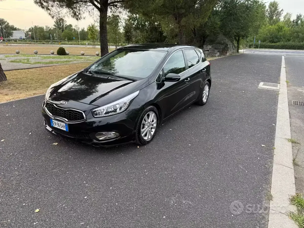 Usata Kia Ceed 110 CV (80 kW) 2012 Utilitaria